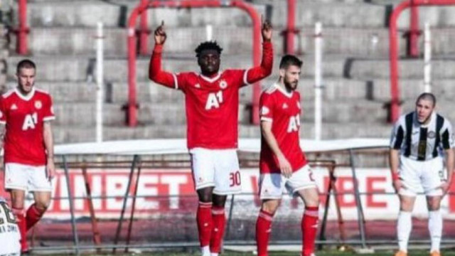 Кайседо на мястото на Соу срещу Черно море